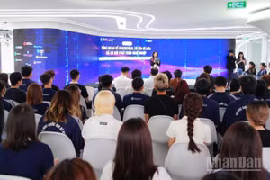 Toàn cảnh chương trình ABAII Unitour “Tổng quan về blockchain, tài sản mã hóa và cơ hội phát triển nghề nghiệp”. (Ảnh: PV)