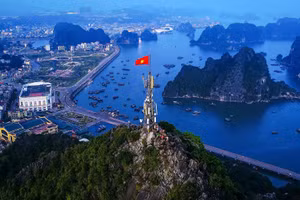Việt Nam nổi lên như một điểm sáng nhờ sự hội tụ của tốc độ tăng trưởng kinh tế mạnh mẽ và các động lực phát triển mang tính cấu trúc. (Ảnh: PV)