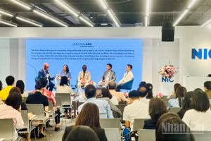 Các diễn giả trao đổi tại sự kiện. (Ảnh: HNV)