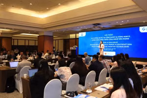 Hội thảo do Học viện Chính sách và Phát triển cùng Viện Nghiên cứu công nghệ vì cộng đồng (Tech for Good Institute-TFGI, Singapore) đồng tổ chức. (Ảnh: ANH NGUYỄN)