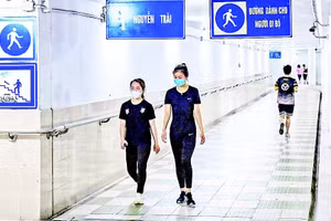 Hầm đi bộ Ngã Tư Sở, Hà Nội.