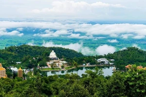 Thiên Cấm Sơn- nơi thời gian như ngưng đọng.