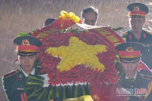 Trân trọng quá khứ, vững bước tương lai.