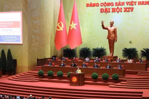 Phiên thảo luận tại hội trường về các văn kiện Đại hội, sáng 21/1. Ảnh: TTXVN