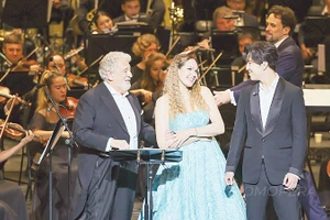 Ba giọng ca huyền thoại Plácido Domingo, Kristine Opolais và Dimash Qudaibergen trong đêm nhạc A Night with the Stars.