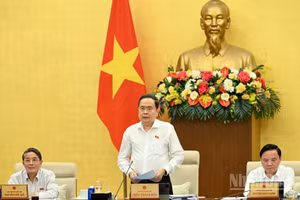 Chủ tịch Quốc hội Trần Thanh Mẫn chủ trì Phiên họp thứ 56 của Ủy ban Thường vụ Quốc hội. (Ảnh: DUY LINH)