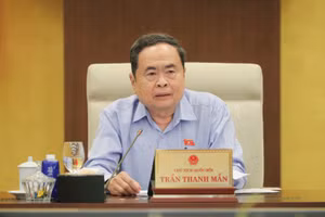 Chủ tịch Quốc hội Trần Thanh Mẫn nêu ý kiến tại phiên họp. (Ảnh: DUY LINH)