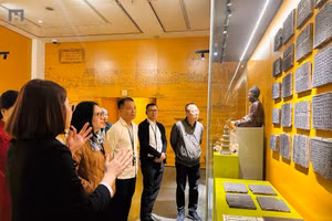 Sau khi vận hành hệ thống trưng bày thường xuyên, Bảo tàng Hà Nội hiện là một địa chỉ du lịch mới hấp dẫn du khách.