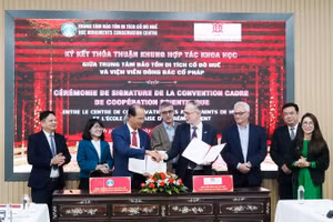 Thành phố Huế ký thỏa thuận hợp tác khoa học với Viện Viễn Đông Bác cổ Pháp. 