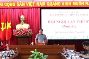 Bí thư Tỉnh ủy Đắk Lắk Lương Nguyễn Minh Triết phát biểu tại hội nghị. 