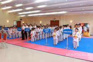 Các vận động viên tham gia giải đấu