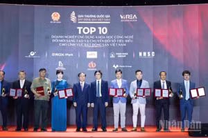 Top 10 Doanh nghiệp ứng dụng khoa học công nghệ, đổi mới sáng tạo và chuyển đổi số tiêu biểu cho lĩnh vực bất động sản Việt Nam. (Ảnh: Minh Duy)