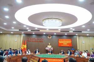 Quang cảnh cuộc làm việc.