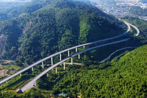 Cao tốc Nội Bài - Lào Cai hiện nay.