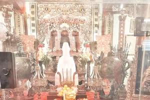 Kim ấn “Hoàng đế chi bảo” và nhiều hiện vật giá trị được trưng bày tại Bảo tàng Nam Hồng.