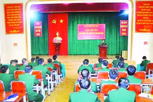 Lớp bồi dưỡng kiến thức dân tộc cho Bộ đội Biên phòng. (Ảnh HẢI THƯỢNG)