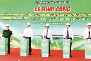 Nghi thức khởi công cầu Đình Khao.