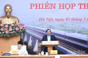 Thủ tướng Chính phủ Phạm Minh Chính chủ trì Phiên họp thứ 7 Ban Chỉ đạo các công trình trọng điểm, dự án quan trọng quốc gia lĩnh vực đường sắt. (Ảnh: Trần Hải)