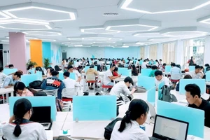 Sinh viên học tập tại Thư viện Trường đại học Công nghiệp Thành phố Hồ Chí Minh. (Nguồn: Website nhà trường)