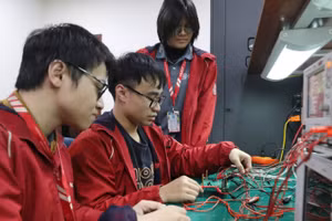 Mô hình Triple Helix, với sự hợp tác chặt chẽ giữa "Nhà nước-viện/trường-doanh nghiệp" được coi là nền tảng tạo nên sự phát triển bền vững trong lĩnh vực R&D. (Ảnh: KHIẾU MINH)