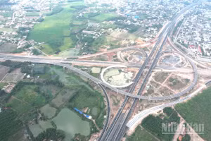 Thi công một dự án giao thông trọng điểm quốc gia trên địa bàn tỉnh Đồng Nai.