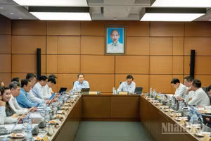 Chủ tịch Quốc hội Trần Thanh Mẫn phát biểu ý kiến trong phiên thảo luận tại tổ chiều 3/8. (Ảnh: THỦY NGUYÊN)