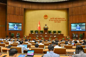 Quang cảnh phiên thảo luận ở hội trường tại Kỳ họp không thường lệ thứ nhất, Quốc hội khóa XVI. (Ảnh: THỦY NGUYÊN)