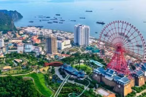 Du lịch đang trở thành một trong các động lực tăng trưởng của bất động sản Quảng Ninh. (Ảnh: VARS)