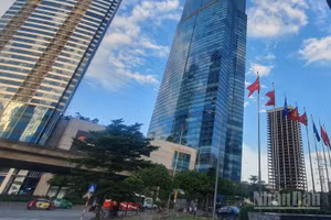 Với các thị trường tăng trưởng nhanh như Việt Nam, thách thức của khách thuê không còn nằm ở việc tìm kiếm mặt bằng, mà là bảo đảm các văn phòng có thể vận hành theo tốc độ và tiêu chuẩn tăng trưởng của doanh nghiệp. (Ảnh HNV)
