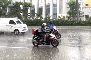 Dự báo khu vực Hà Nội có mây, có mưa rào và dông vài nơi. (Ảnh minh họa: Đ.T)