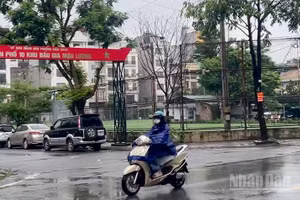Dự báo khu vực Hà Nội có mưa, mưa vừa và rải rác có dông. (Ảnh minh họa: Đ.T)