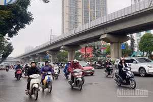 Dự báo chiều tối mai (3/5) Hà Nội có mưa rào. (Ảnh minh họa: Đ.T)