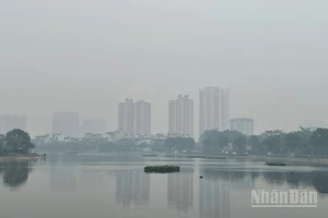 Dự báo khu vực Hà Nội có mưa vài nơi, sáng sớm có nơi có sương mù. (Ảnh minh họa: Đ.T)