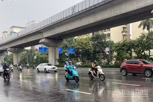 Dự báo khu vực Hà Nội sáng sớm và đêm có mưa, mưa nhỏ rải rác; trưa, chiều giảm mây hửng nắng. (Ảnh minh họa: Đ.T)