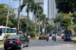 Khu vực Hà Nội ngày nắng nóng và nắng nóng gay gắt; tối và đêm có mưa rào và rải rác có dông. (Ảnh minh họa: Đ.T)