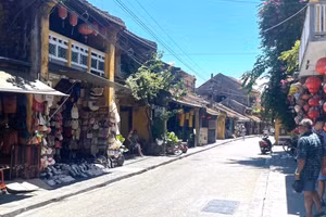 Khu vực từ Thanh Hóa đến thành phố Đà Nẵng và phía đông các tỉnh từ Quảng Ngãi có nắng nóng và nắng nóng gay gắt. (Ảnh minh họa: Đ.T)