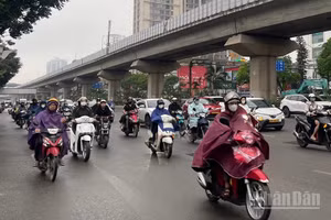 Dự báo khu vực Hà Nội có mưa, mưa rào và có nơi có dông.