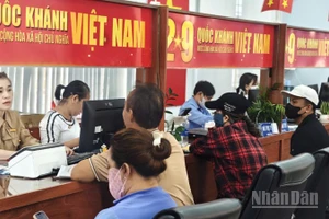 Giải quyết hồ sơ tại Trung tâm phục vụ hành chính công xã Xuân Hòa, tỉnh Đồng Nai.