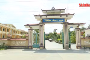 [Video] Quảng Trị hủy kết quả thi của 5 thí sinh tại Trường THPT Lê Trực