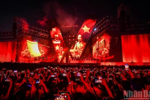 Chương trình chính luận nghệ thuật Tổ quốc trong tim là điểm sáng văn hóa trong năm 2025.