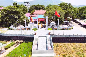 Quang cảnh đền Cô Bơ ở Thanh Hóa.