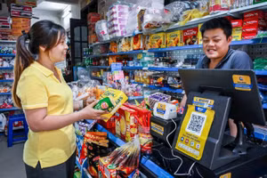 Từ ngày 1/1/2026, các hộ kinh doanh sẽ chính thức nộp thuế theo phương pháp kê khai thay vì thuế khoán như trước đây. (Ảnh: Đạt Thành) 