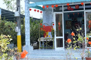 Bàn thờ Tổ quốc hiện diện ở vùng nông thôn sông nước Cà Mau mỗi độ Xuân về, Tết đến.