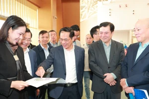 Phó Thủ tướng Bùi Thanh Sơn kiểm tra tiến độ Hội chợ Mùa Xuân 2026.