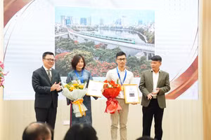 [Video] Lan tỏa tình yêu đất nước và con người Việt Nam qua ống kính “Việt Nam trên hành trình đổi mới”