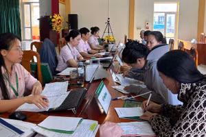 Hệ thống điểm giao dịch của Ngân hàng Chính sách xã hội tỉnh Quảng Trị luôn hoạt động tích cực phục vụ nhân dân vay vốn thuận lợi.