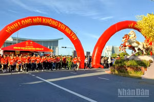 Phát lệnh khởi tranh Giải chạy hưởng ứng Tháng hành động phòng, chống ma túy năm 2026.