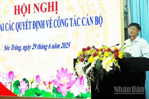 Bí thư Tỉnh ủy Sóc Trăng Lâm Văn Mẫn phát biểu tại Hội nghị.