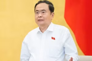 Chủ tịch Quốc hội Trần Thanh Mẫn ký ban hành nghị quyết về chương trình giám sát 