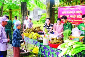“Gian hàng 0 đồng dành cho người nghèo” của Đồn Biên phòng Lai Hòa.